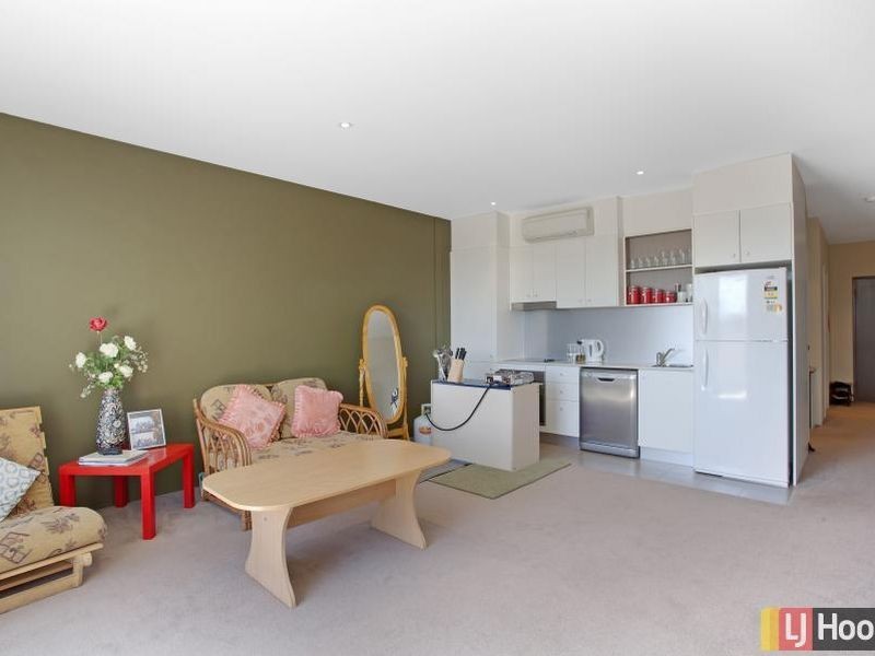 10B/17 Uriarra Road, Queanbeyan NSW 2620