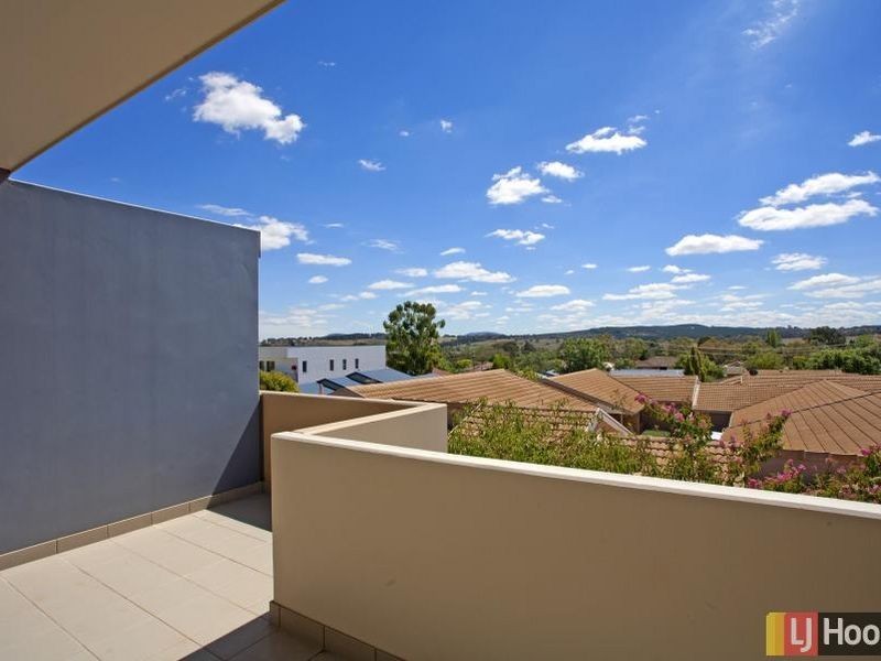 10B/17 Uriarra Road, Queanbeyan NSW 2620