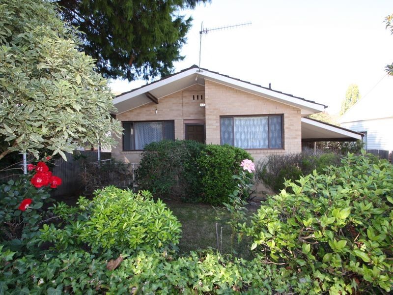 170 Foxlow Street, Captains Flat NSW 2623