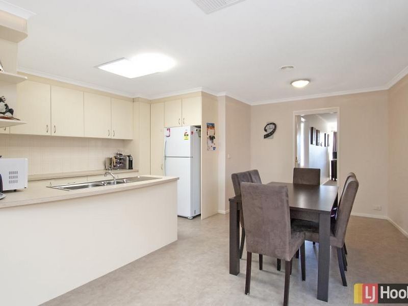 5/3 Winchester Place, Queanbeyan NSW 2620