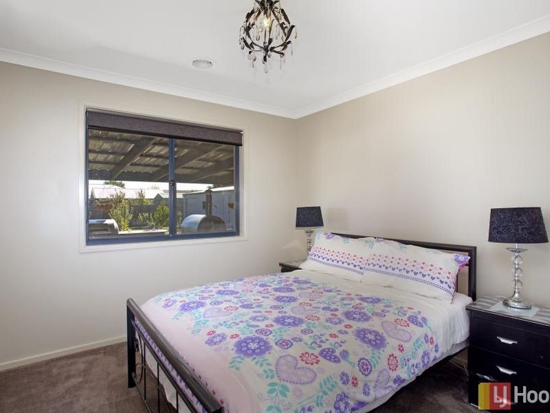 6 Lundie Street, Bungendore NSW 2621