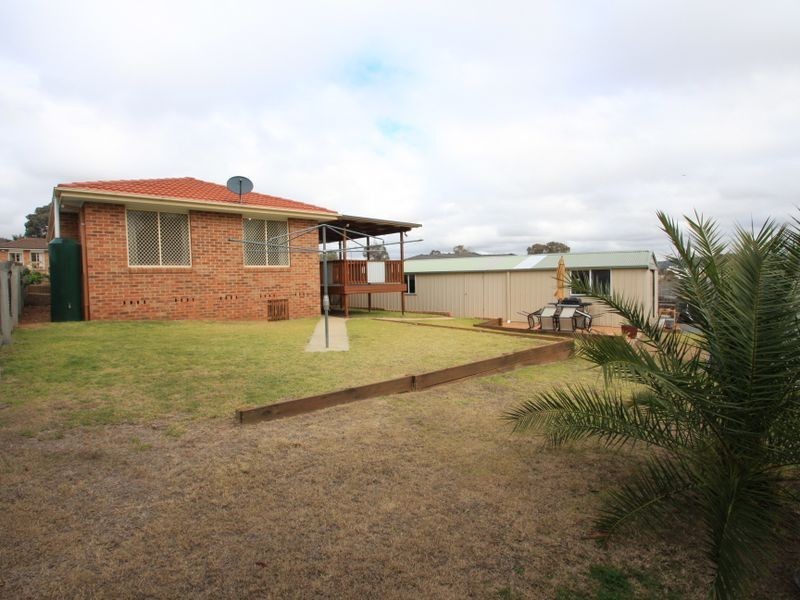 11 Ritchie Place, Queanbeyan NSW 2620