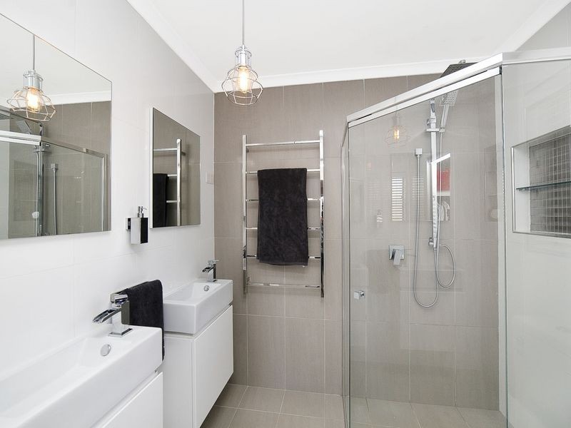 19 Thomas Royal Gardens, Queanbeyan NSW 2620