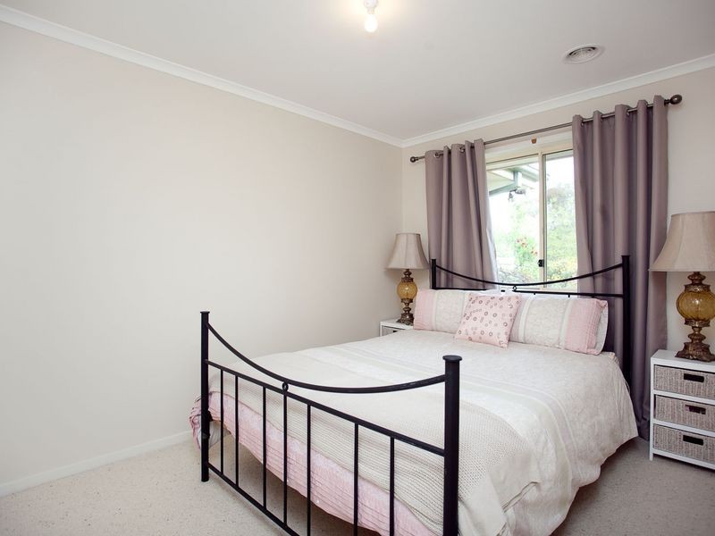 12 Collingwood Close, Bungendore NSW 2621