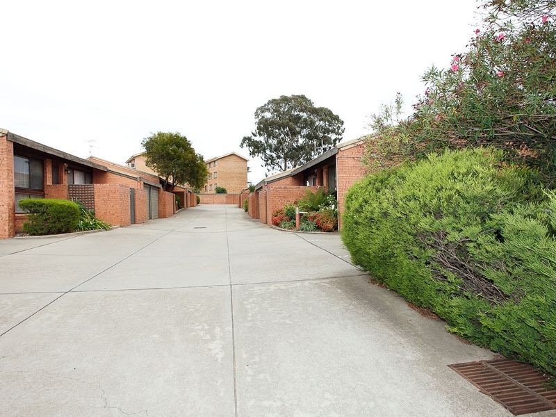 3/15 McKeahnie Street, Queanbeyan NSW 2620