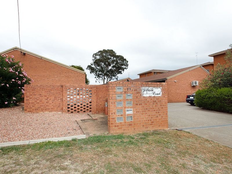3/15 McKeahnie Street, Queanbeyan NSW 2620