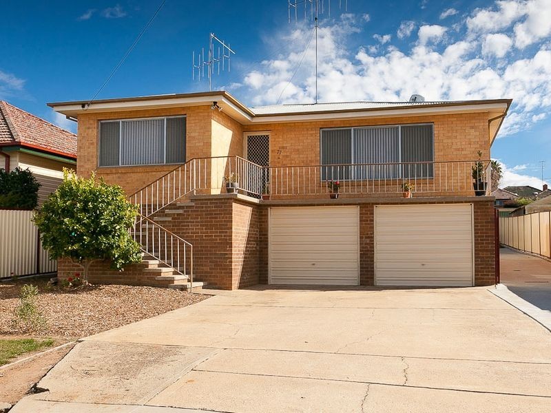 77 Stornaway Road, Queanbeyan NSW 2620