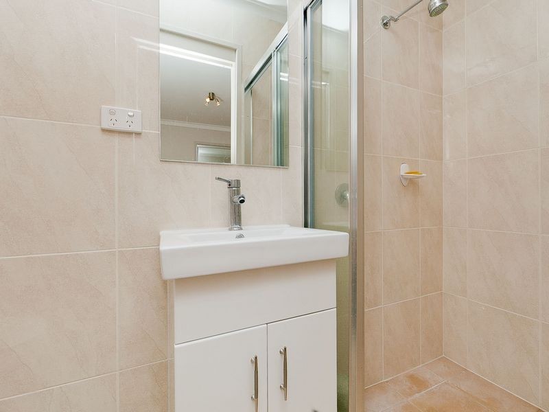 77 Stornaway Road, Queanbeyan NSW 2620