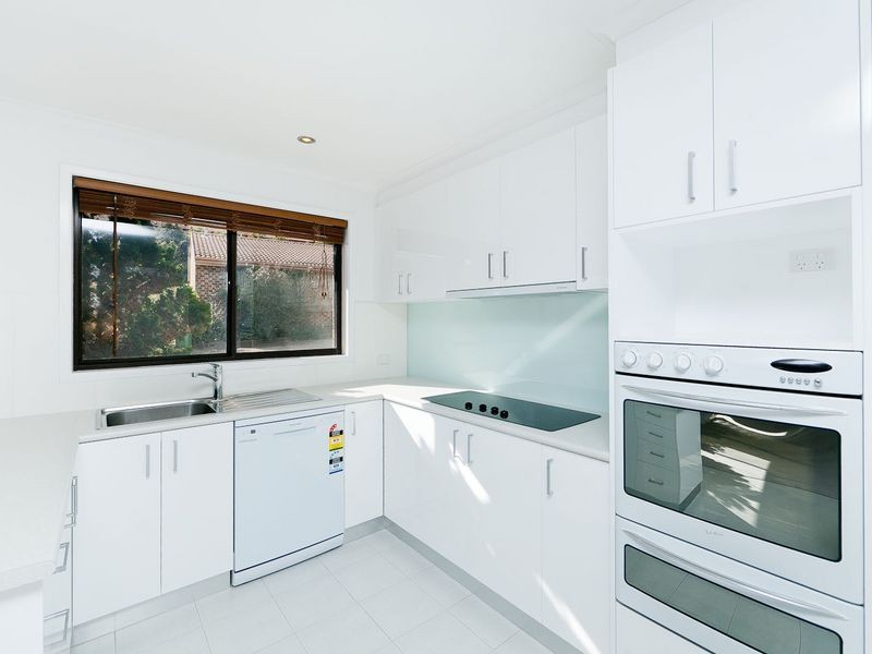 4/63 Macquoid Street, Queanbeyan NSW 2620