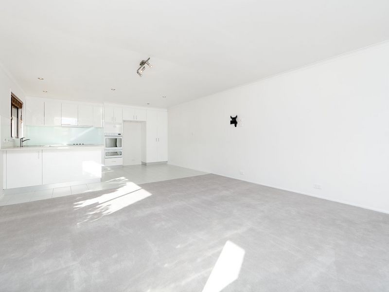 4/63 Macquoid Street, Queanbeyan NSW 2620