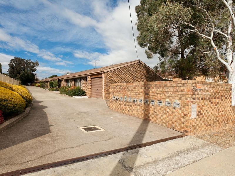 4/63 Macquoid Street, Queanbeyan NSW 2620