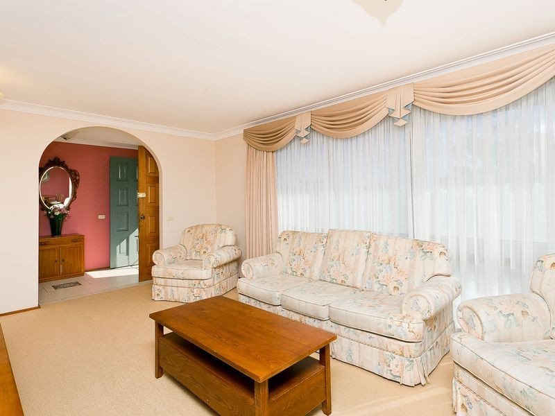 9 Corin Place, Queanbeyan NSW 2620