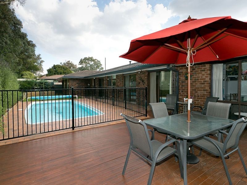 9 Corin Place, Queanbeyan NSW 2620