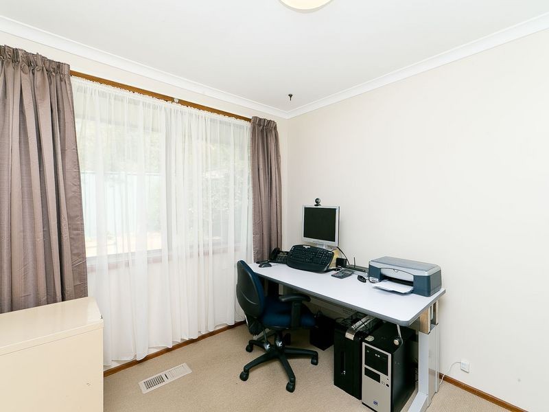 9 Corin Place, Queanbeyan NSW 2620