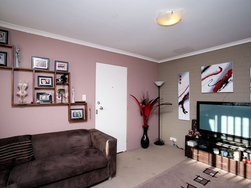4/16 Derrima Road, Queanbeyan NSW 2620