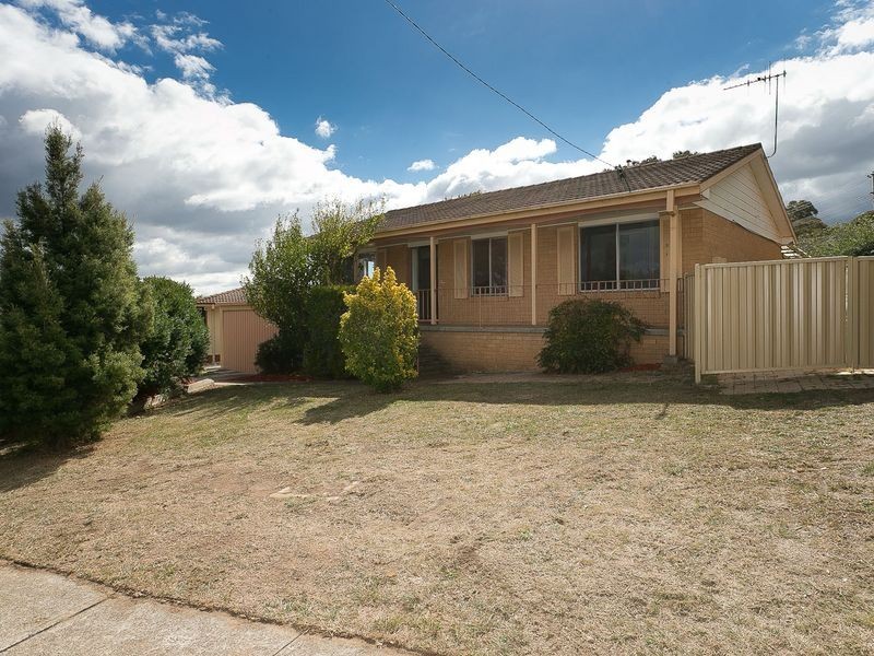 10 Jordan Place, Queanbeyan NSW 2620