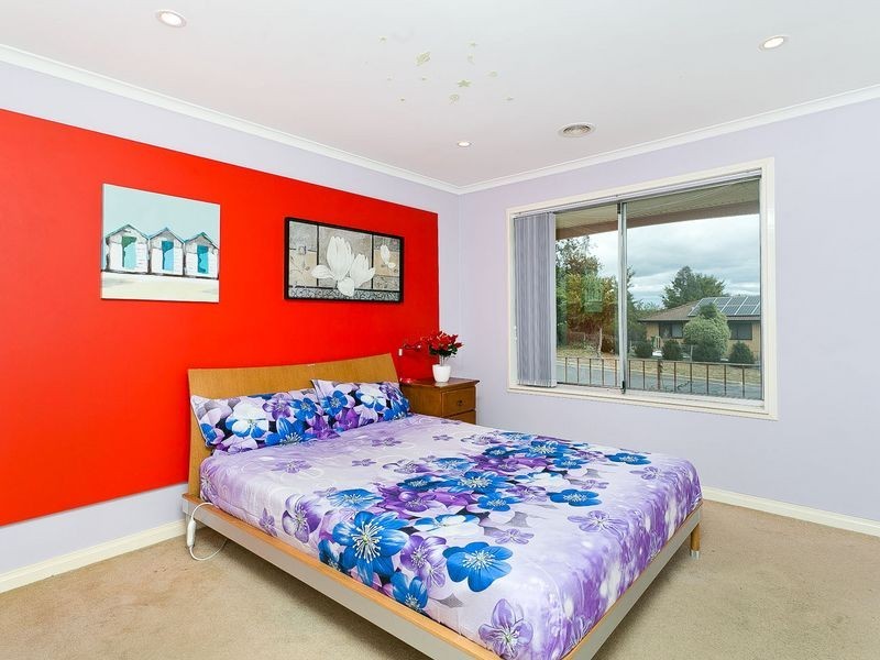 10 Jordan Place, Queanbeyan NSW 2620