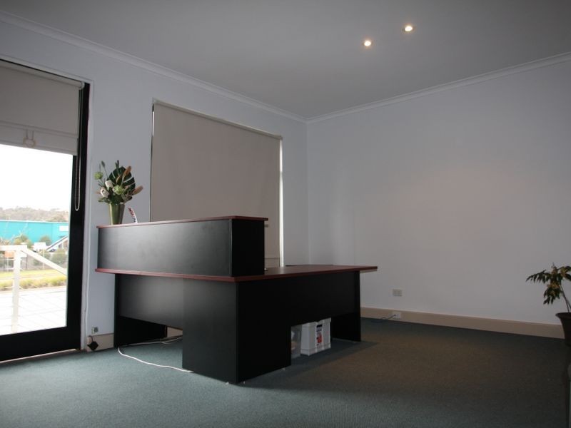 33 Yass Road, Queanbeyan NSW 2620