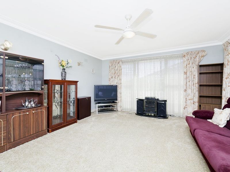 37 Donald Road, Queanbeyan NSW 2620