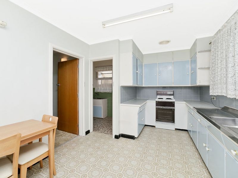 37 Donald Road, Queanbeyan NSW 2620