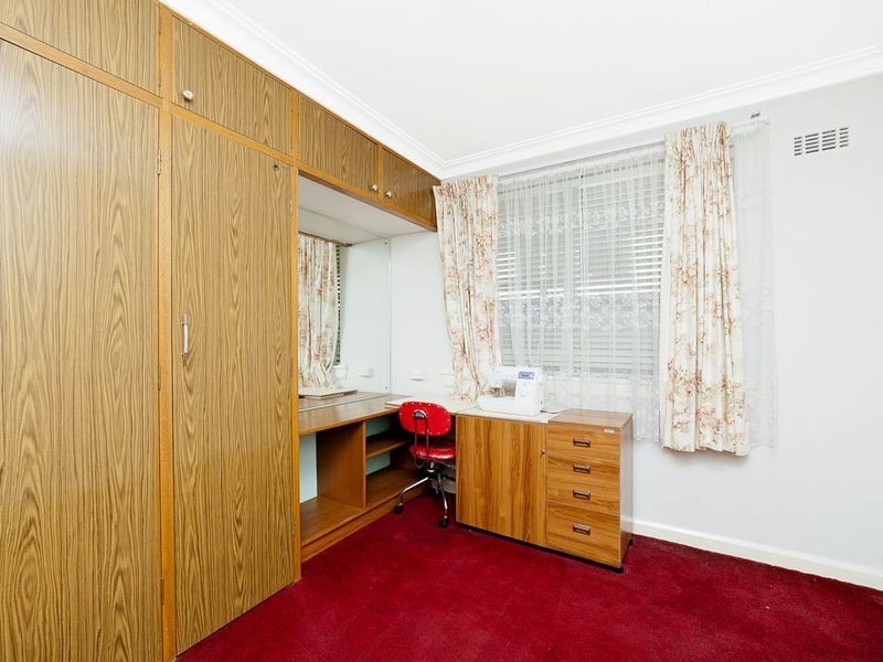 37 Donald Road, Queanbeyan NSW 2620