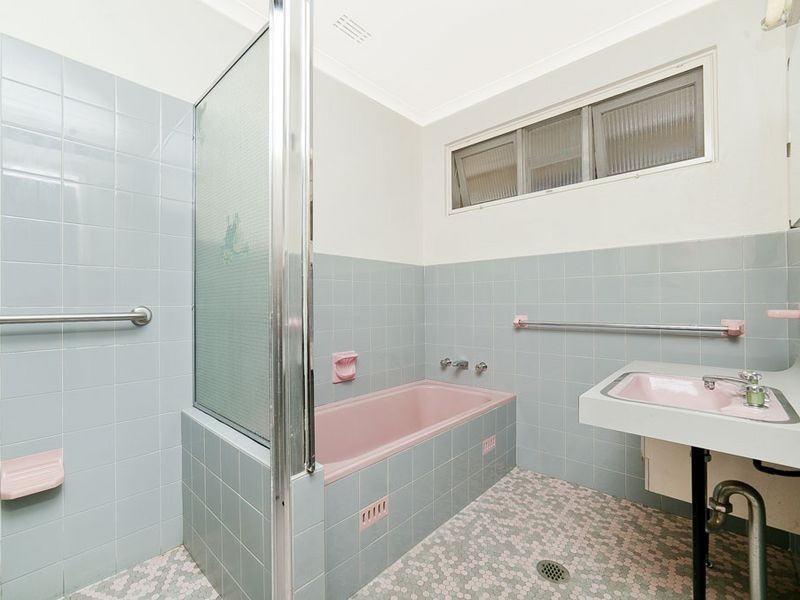 37 Donald Road, Queanbeyan NSW 2620