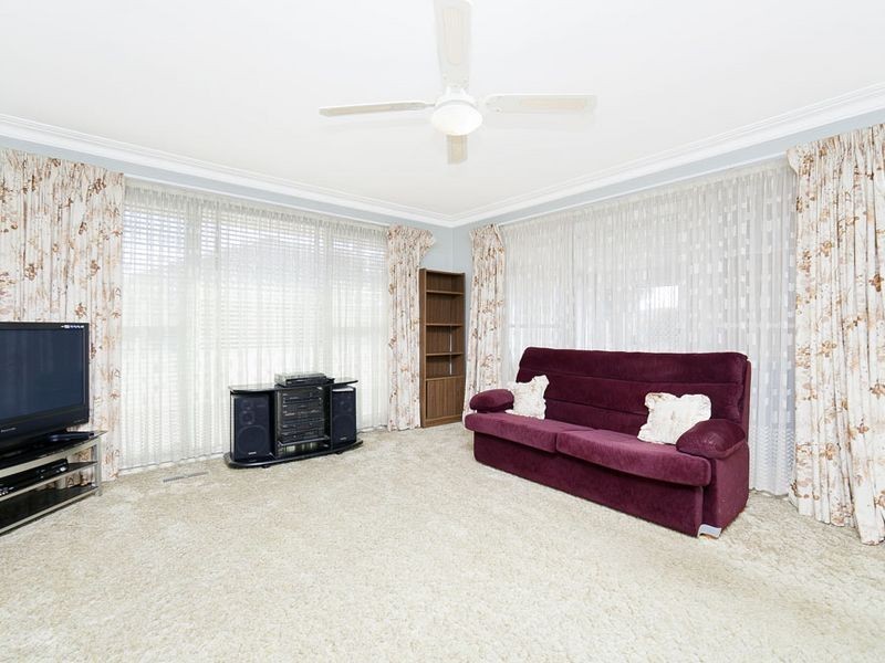 37 Donald Road, Queanbeyan NSW 2620