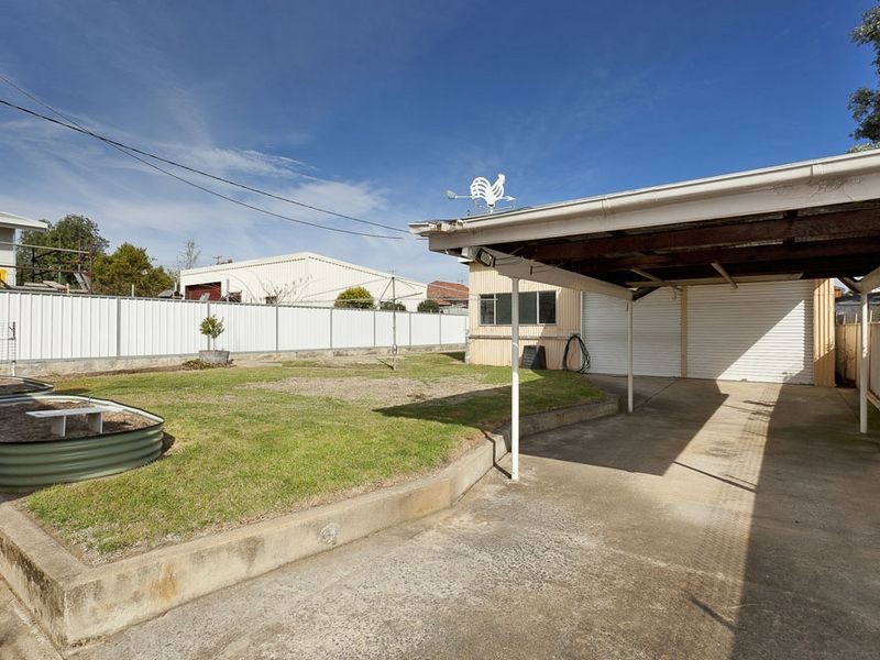 37 Donald Road, Queanbeyan NSW 2620
