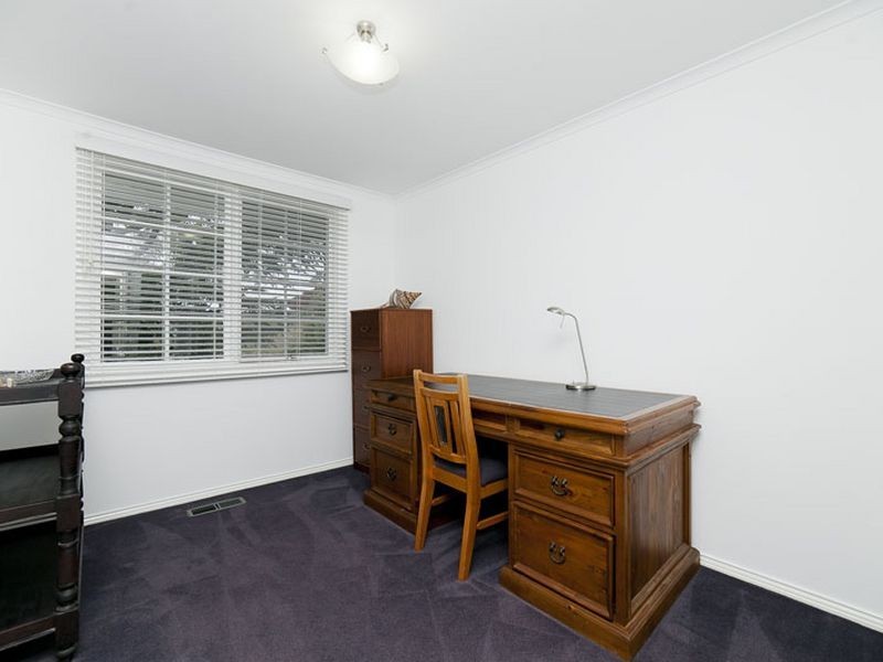 4 Johnson Place, Queanbeyan NSW 2620