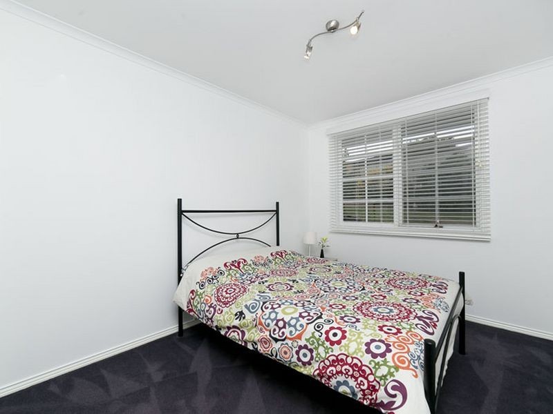 4 Johnson Place, Queanbeyan NSW 2620