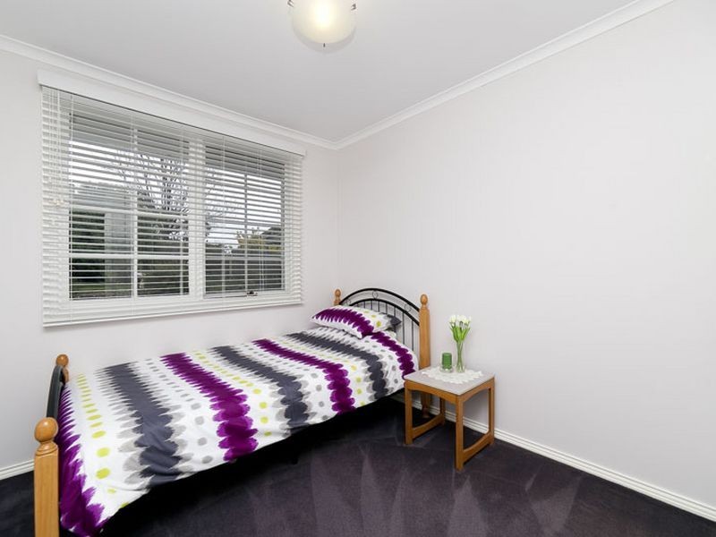 4 Johnson Place, Queanbeyan NSW 2620