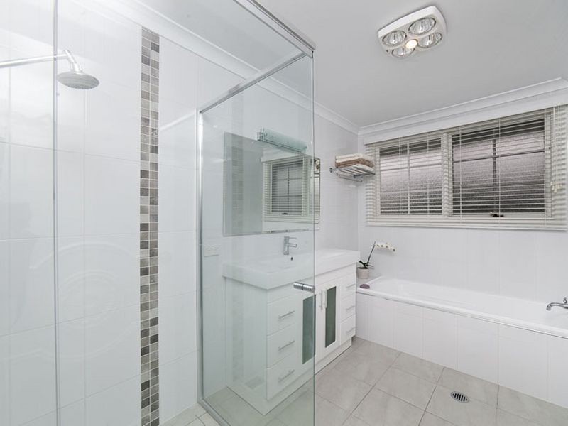4 Johnson Place, Queanbeyan NSW 2620