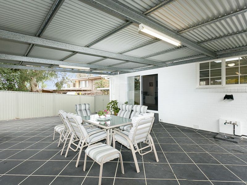 4 Johnson Place, Queanbeyan NSW 2620
