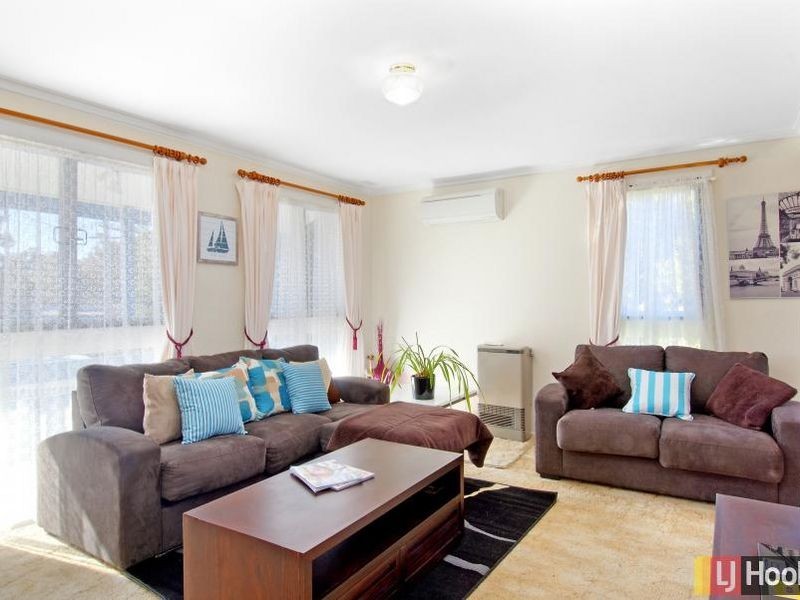 2 Hakea Street, Queanbeyan NSW 2620