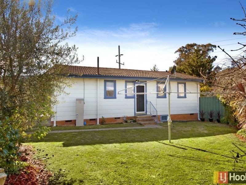 2 Hakea Street, Queanbeyan NSW 2620