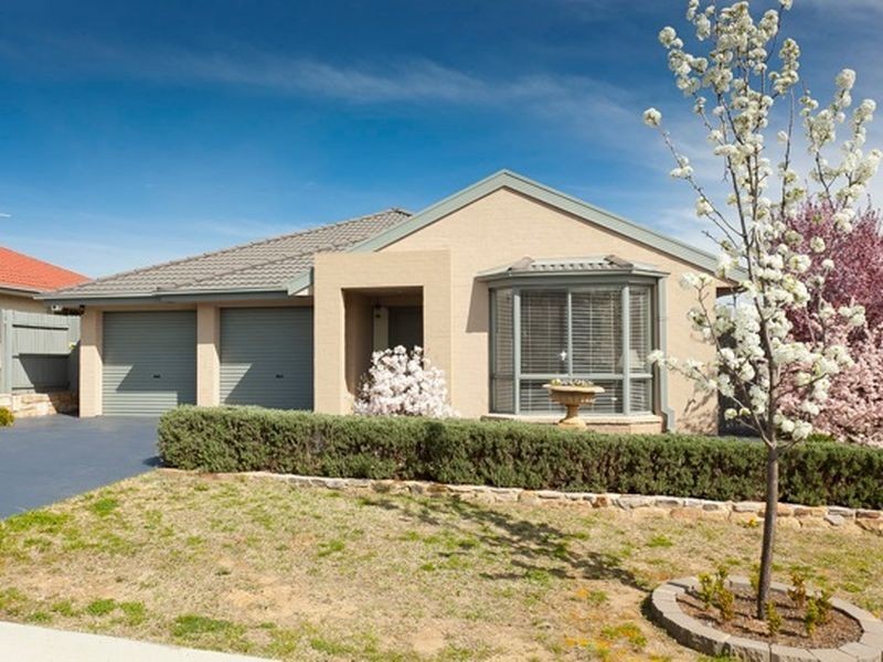 11 Bulloak Street, Queanbeyan NSW 2620
