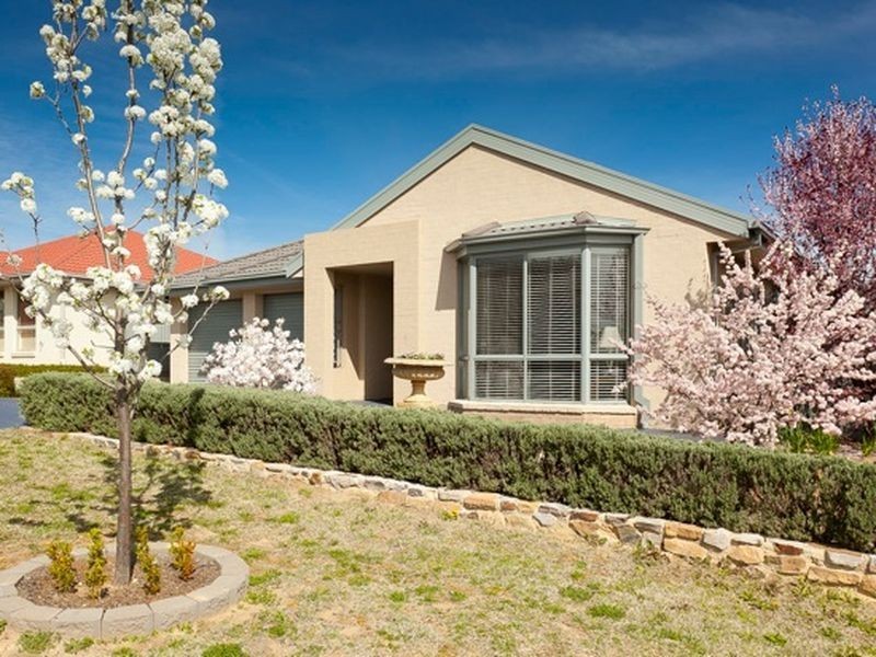 11 Bulloak Street, Queanbeyan NSW 2620