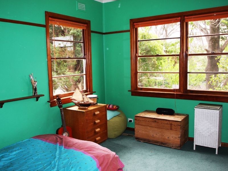 25 Fergus Road, Queanbeyan NSW 2620