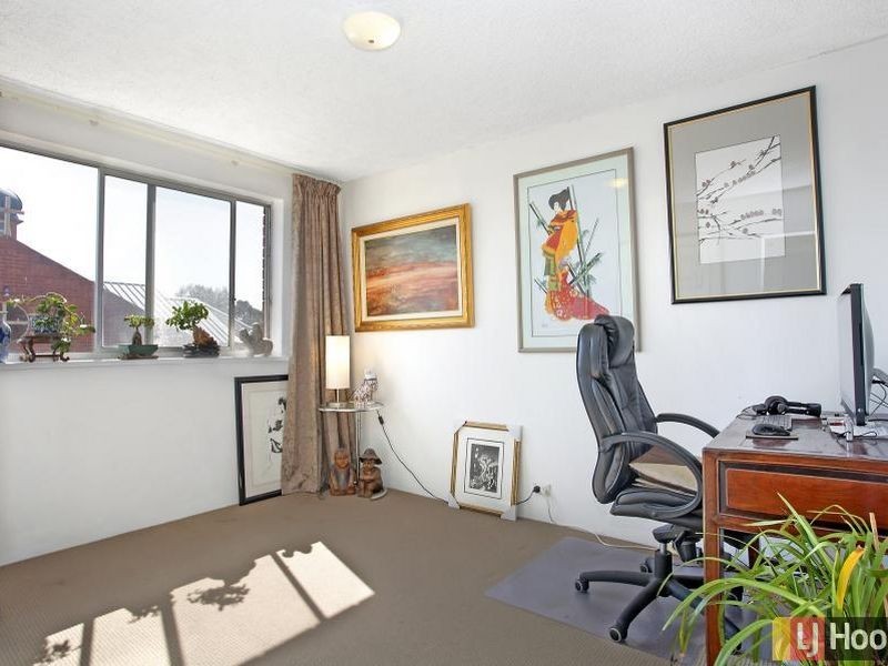 8/30 Trinculo Place, Queanbeyan NSW 2620