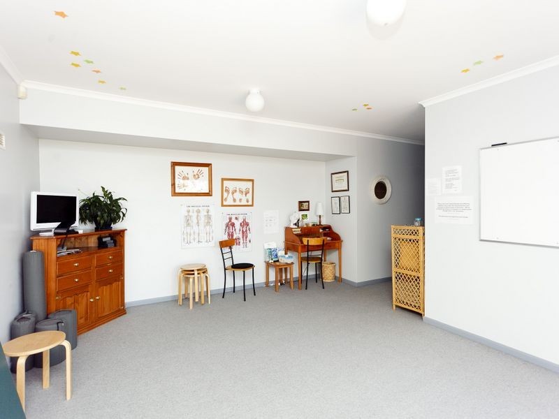 6 Mol Crescent, Queanbeyan NSW 2620