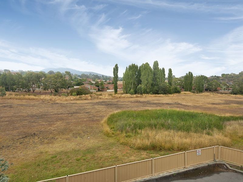 1/2 Doyle Place, Queanbeyan NSW 2620