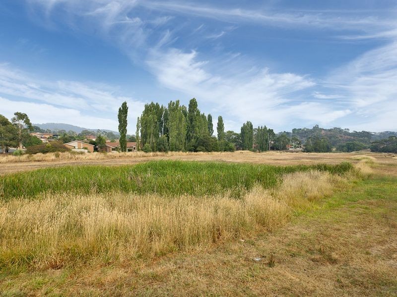1/2 Doyle Place, Queanbeyan NSW 2620