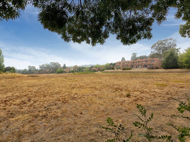 1/2 Doyle Place, Queanbeyan NSW 2620