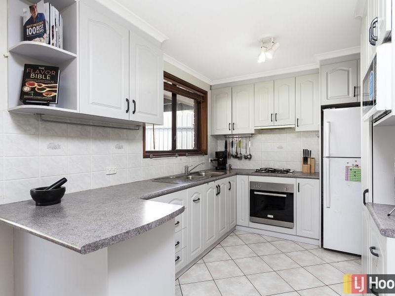 4 Steel Place, Queanbeyan NSW 2620