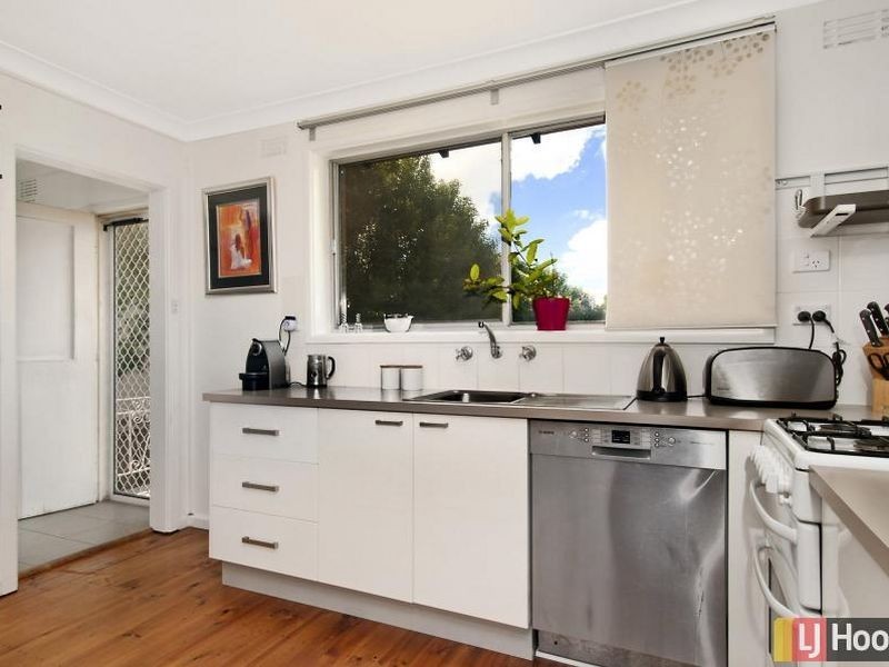 32 Irene Avenue, Queanbeyan NSW 2620