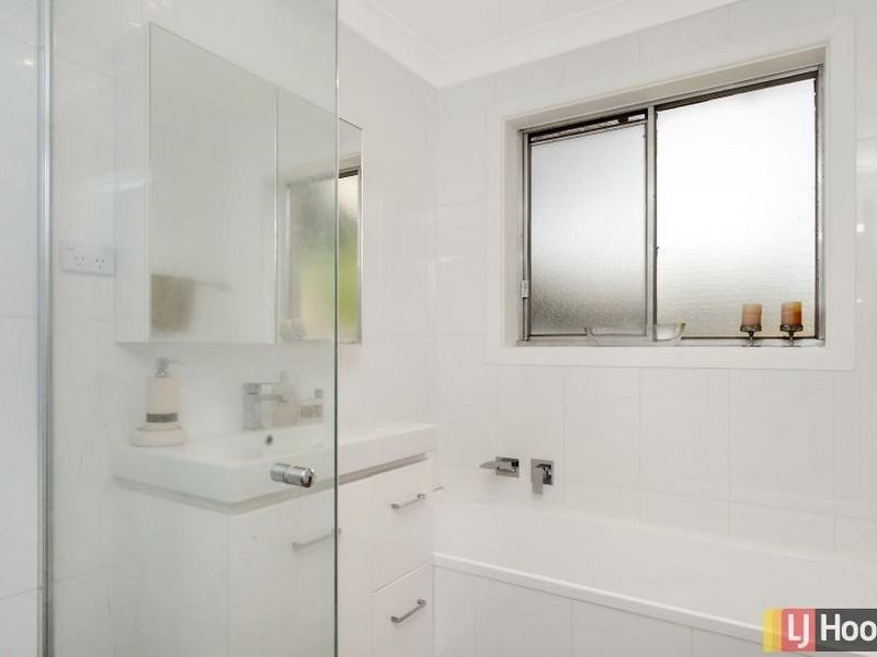 32 Irene Avenue, Queanbeyan NSW 2620