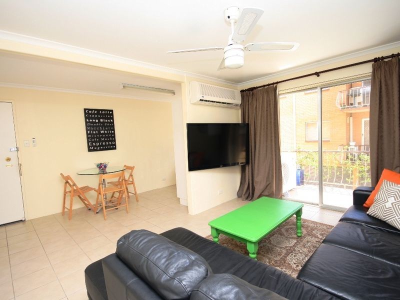 5/26 McKeahnie Street, Queanbeyan NSW 2620