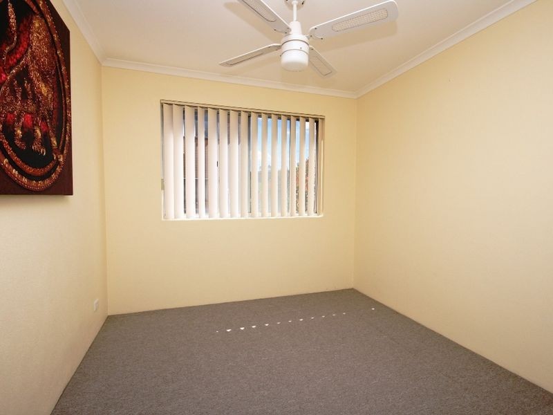 5/26 McKeahnie Street, Queanbeyan NSW 2620