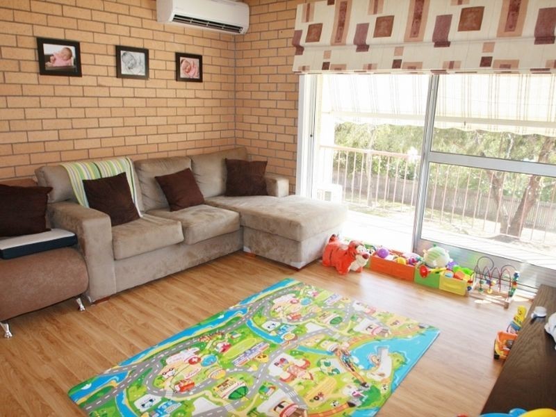 15/17 Mowatt Street, Queanbeyan NSW 2620