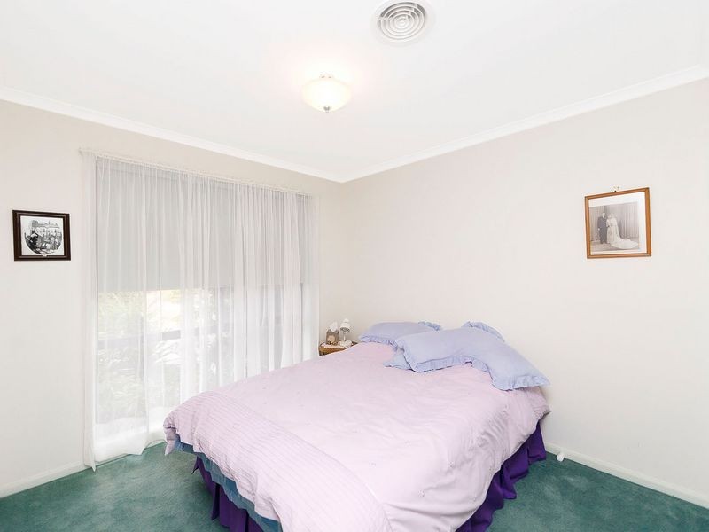 4/136 Halloran Drive, Jerrabomberra NSW 2619